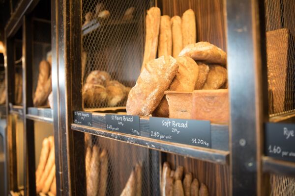 Bäckerei mit Preisbeschriftung