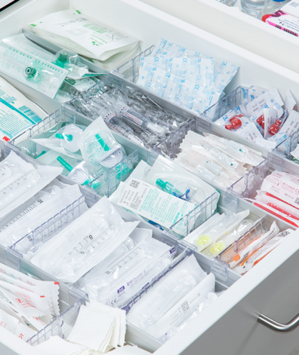 Schubladen-Unterteilung mit System in Gesundheitswesen